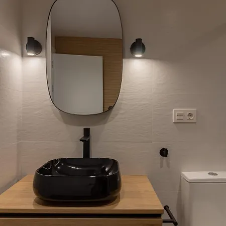 AH Room4You Oviedo by Asturias Holidays *