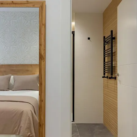 Apartamento AH Room4You Oviedo by Asturias Holidays