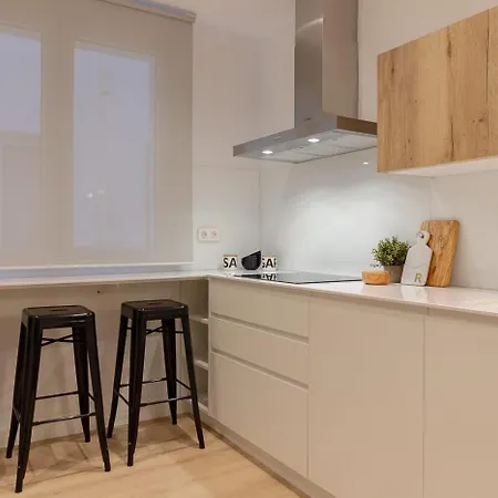 Apartamento AH Room4You Oviedo by Asturias Holidays