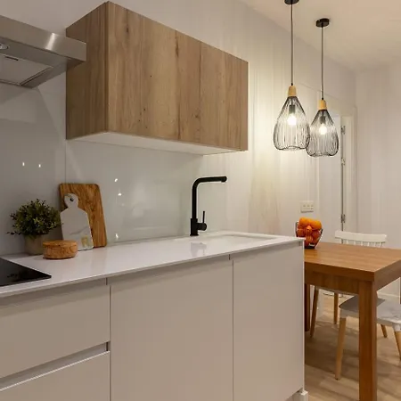 AH Room4You Oviedo by Asturias Holidays *