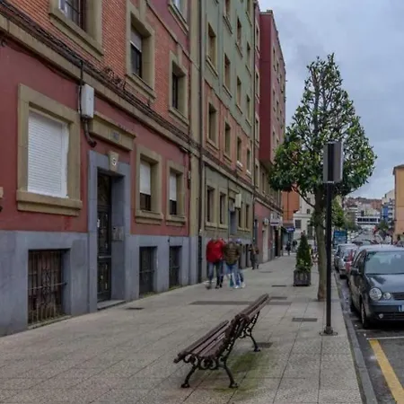 AH Room4You Oviedo by Asturias Holidays *